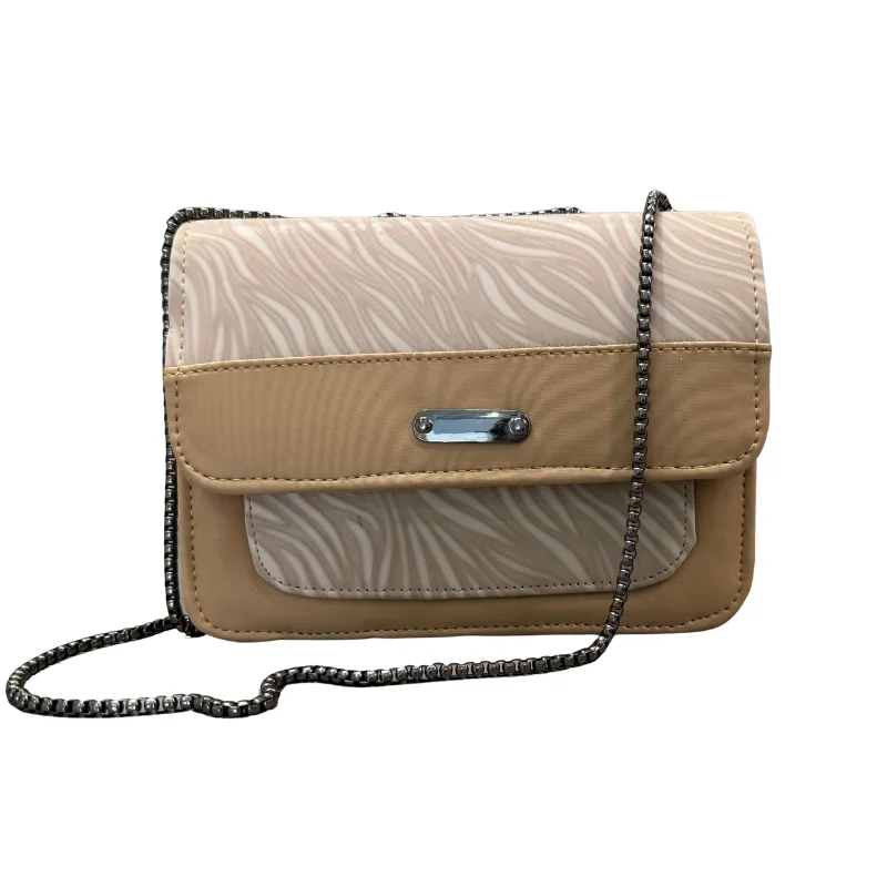1_1758780912.webp Luxury Women’s Shoulder Bag in Beige Faux Leather for Casual, Work, and Formal Use - Image 4