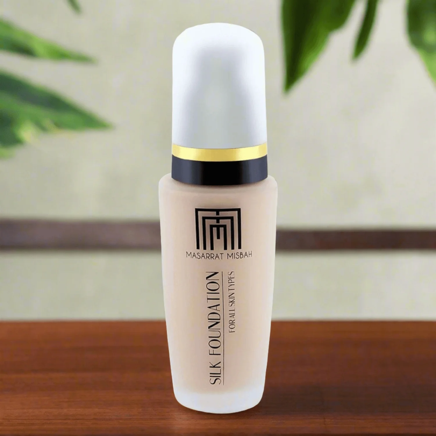Masarrat Misbah Silk Foundation 35ml | Oil Control Moisturizing Soft-Matte Long-Wear Base - Image 2